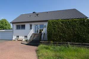 Isernhagen: Modernes, familienfreundliches Einfamilienhaus im Grünen – Die vollständige Adresse der Immobilie erhältst du vom Anbieter., 30916 Isernhagen – Vorschaubild 2
