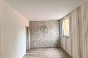 CHARMANTES EINFAMILIENHAUS - 5 ZIMMER, GROßER GARTEN & 50 m² TERRASSE – 65931 Sindlingen, Frankfurt am Main – Vorschaubild 4