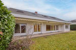 Großzügiges Einfamilienhaus in Toplage – Die vollständige Adresse der Immobilie erhältst du vom Anbieter., 64287 Darmstadt-Ost, Darmstadt – Vorschaubild 2