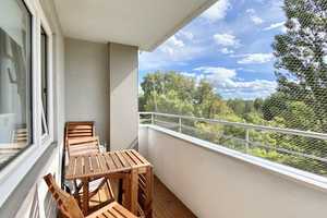 Zum 1.10 *Möbl. Wohnung mit sonnigem Süd-Balkon, ruhig Parkstadt Bogenhausen – Buschingstrasse 0, 81677 München – Vorschaubild 5