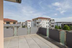 Hochwertige Penthouse-Wohnung mit weitläufiger Dachterrasse in Ingolstadt-Hollerstauden! – Die vollständige Adresse der Immobilie erhältst du vom Anbieter., 85049 Friedrichshofen-Hollerstauden, Ingolstadt – Vorschaubild 8