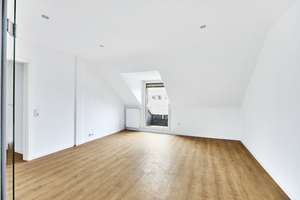 Gehoben modernisierte Wohnung mit 2x Balkonen und Wohnküche – Die vollständige Adresse der Immobilie erhältst du vom Anbieter., 42651 Solingen-Mitte, Solingen – Vorschaubild 3