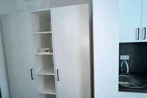 Voll-möblierte 1-Zimmer-Wohnung mit Balkon und Einbauküche für Studenten / Azubis – Höchstetterstraße 22, 86154 Links der Wertach-Süd, Augsburg – Vorschaubild 9