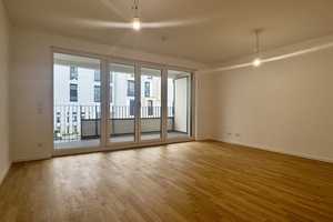 Helle 3 Zimmerwohnung mit großem Balkon – Dahme-Spreewald (Kreis) – Vorschaubild 1
