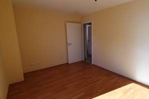 Mainzer Altstadt: Großzügige 4-Zimmer-Wohnung mit 2 Balkonen und kleinem Wintergarten – Rheinstraße 11a, 55116 Altstadt, Mainz – Vorschaubild 9