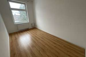 Moderner Grundriss mit geräumiger Wohnküche und Balkon – Vorwerker Str. 109, 23554 Sankt Lorenz Nord, Lübeck – Vorschaubild 5