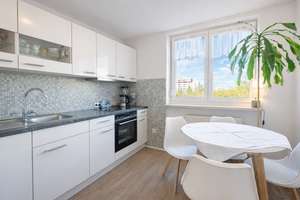 🅝🅔🅤 | Sofort bezugsfrei: Stilvolle 2-Zimmer-Wohnung mit Balkon ins Grüne – Linkstraße 49, 80933 Lerchenau-Ost, München – Vorschaubild 6