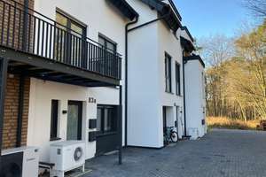 Neubau-Reihenh. mit 166 m² Wfl. + 26 m² Spitzb.|Garten,Terr.+Dachterr.|Keller, Garage – Teutoburger Weg 83b, 33758 Schloß Holte-Stukenbrock – Vorschaubild 4
