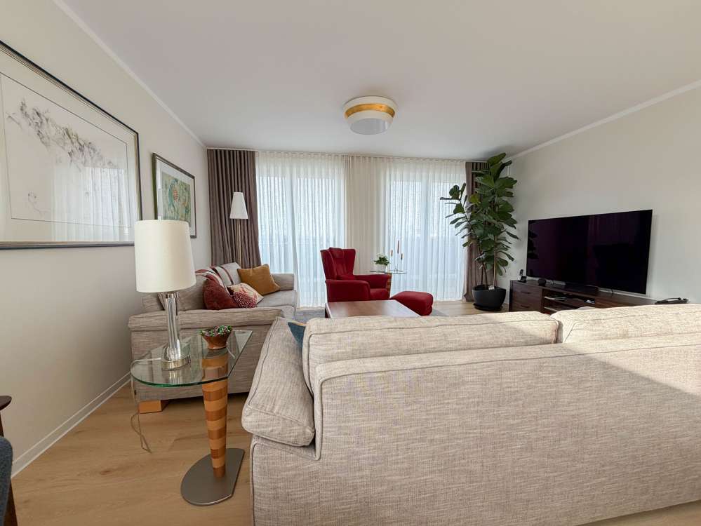 Immobilie in Dörfles-Esbach - Exklusive neuwertige Dachgeschosswohnung mit Dachterrasse, Aufzug & Veste-Blick - Bild 13