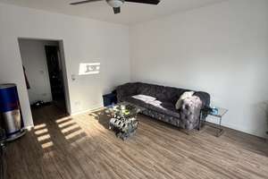 2,5 Zimmer-Wohnung in Düsseldorf-Oberkassel+TG – Die vollständige Adresse der Immobilie erhältst du vom Anbieter., 40545 Oberkassel, Düsseldorf – Vorschaubild 3