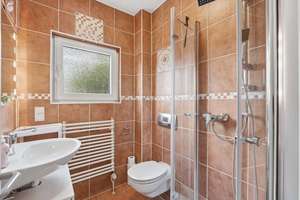 Einziehen & Wohlfühlen: Helle 3-Zimmer-Erdgeschosswohnung mit Garten und PKW-Garage in Köln-Holweide – Die vollständige Adresse der Immobilie erhältst du vom Anbieter., 51067 Holweide, Köln – Vorschaubild 33