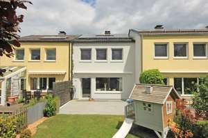 SOMMER IM EIGENEN HAUS! - TOP saniertes 4+1-Zi-Reihenmittelhaus mit PV Anlage!