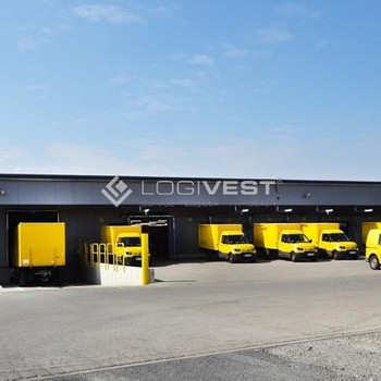 Umschlaghalle in unmittelbarer Nähe zur A4 gelegen!