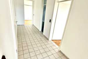 3-Zimmer-Wohnung über den Dächern von Hochzoll in Toplage, lichtdurchflutet, großer Balkon – Augsburg – Vorschaubild 9