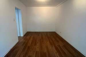 Gut geschnittene 5-Zimmer-Dachgeschosswohnung mitten im Herzen von Wiesbaden! – Kirchgasse 19, 65185 Mitte, Wiesbaden – Vorschaubild 5