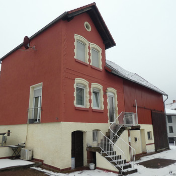 Lukrative, sanierte Kapitalanlage mit zusätzlichem Ausbaupotenzial im Nebengebäude in Neudorf!