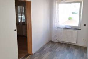 9-Zimmer-Doppelhaushälfte in Zeiskam – Hauptstraße 74, 67378 Zeiskam – Vorschaubild 13