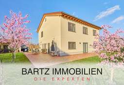 Rückansicht mit Garten