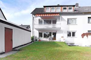 Großzügiges Mehrfamilienhaus: Raum für Generationen und vielfältige Nutzungsmöglichkeiten – Die vollständige Adresse der Immobilie erhältst du vom Anbieter., 34246 Vellmar – Vorschaubild 4