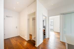 AIGNER - Sonnenuntergänge inklusive - hochwertiges Penthouse mit direktem Liftzugang! – Die vollständige Adresse der Immobilie erhältst du vom Anbieter., 81825 Waldtrudering, München – Vorschaubild 8