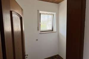 Großzügiger Bungalow mit Traumgrundstück, Dreifachgarage in Markt Eichendorf - provisionsfrei – Die vollständige Adresse der Immobilie erhältst du vom Anbieter., 94428 Eichendorf – Vorschaubild 15