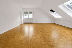helle, geräumige & frisch renovierte 2 Zimmer Dachgeschosswohnung – Die vollständige Adresse der Immobilie erhältst du vom Anbieter., 45239 Heidhausen, Essen – Vorschaubild 2