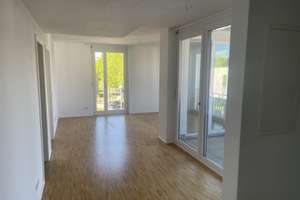 Stuttgart-Heumaden: Helle 2-Zimmer-Wohnung mit 60 m² 