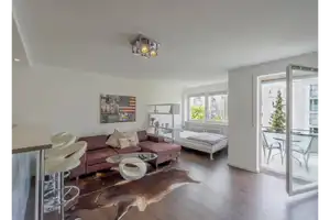 Lichtdurchflutete 1-Zimmer Wohnung, beste Lage Pasings – Offenbachstraße 1, 81425 München – Vorschaubild 2