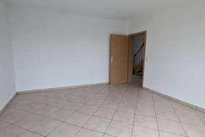 +++TOLLES REIHENMITTELHAUS+GARTEN+MODERNES BAD M. WANNE+GR. KÜCHE+TOLLES WOHNZIMMER++ – 4509 Delitzsch – Vorschaubild 4