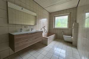EFH mit Einliegerwohnung in Uttenreuth...Bevorzugte naturnahe Wohnlage mit Ausblick  – Die vollständige Adresse der Immobilie erhältst du vom Anbieter., 91080 Uttenreuth – Vorschaubild 12
