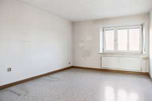Renovierungsbedürftige 2-Zimmer-Wohnung mit Balkon – Die vollständige Adresse der Immobilie erhältst du vom Anbieter., 80686 Friedenheim, München – Vorschaubild 2