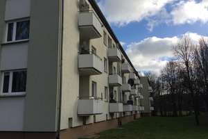 Hier lässt es sich aushalten: günstige 3-Zimmer-Wohnung – Hinter den Ellern 37, 28309 Hemelingen (Ortsteil), Bremen – Vorschaubild 2