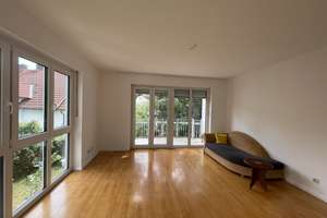 Charmante   2-Zimmer Wohnung mit Süd-Wohnbalkon