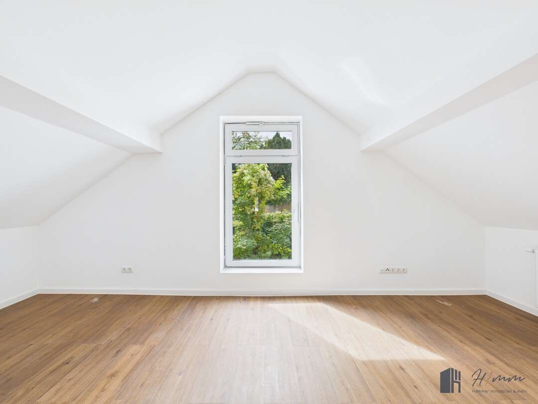 Immobilie in Rheinbrohl - Modernisiertes Reihenhaus in Rheinbrohl – Wohnen mit Rheinblick und Familienkomfort! - Bild 12