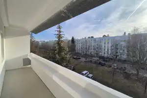 Familien aufgepasst: schöne 4-Raum-Wohnung mit idealem Grundriss. – Karl-Laux-Str. 11, 1219 Dresden – Vorschaubild 9