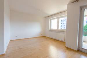 2,5-Zimmer-Wohnung mit großer Loggia, EBK & Garage in ruhiger Waldrandlage – Die vollständige Adresse der Immobilie erhältst du vom Anbieter., 31139 Neuhof / Hildesheimer Wald / Marienrode, Hildesheim – Vorschaubild 4