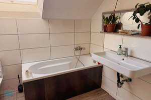 ***Mehrfamilienhaus mit großem Grundstück und Gastronomieeinheit – Die vollständige Adresse der Immobilie erhältst du vom Anbieter., 42855 Schöne Aussicht, Remscheid – Vorschaubild 8
