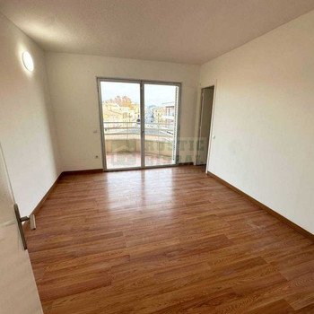 Wohnung zum Verkauf in La Bisbal dEmpordà mit 120 m Wohnfläche, Aufzug und Terrasse