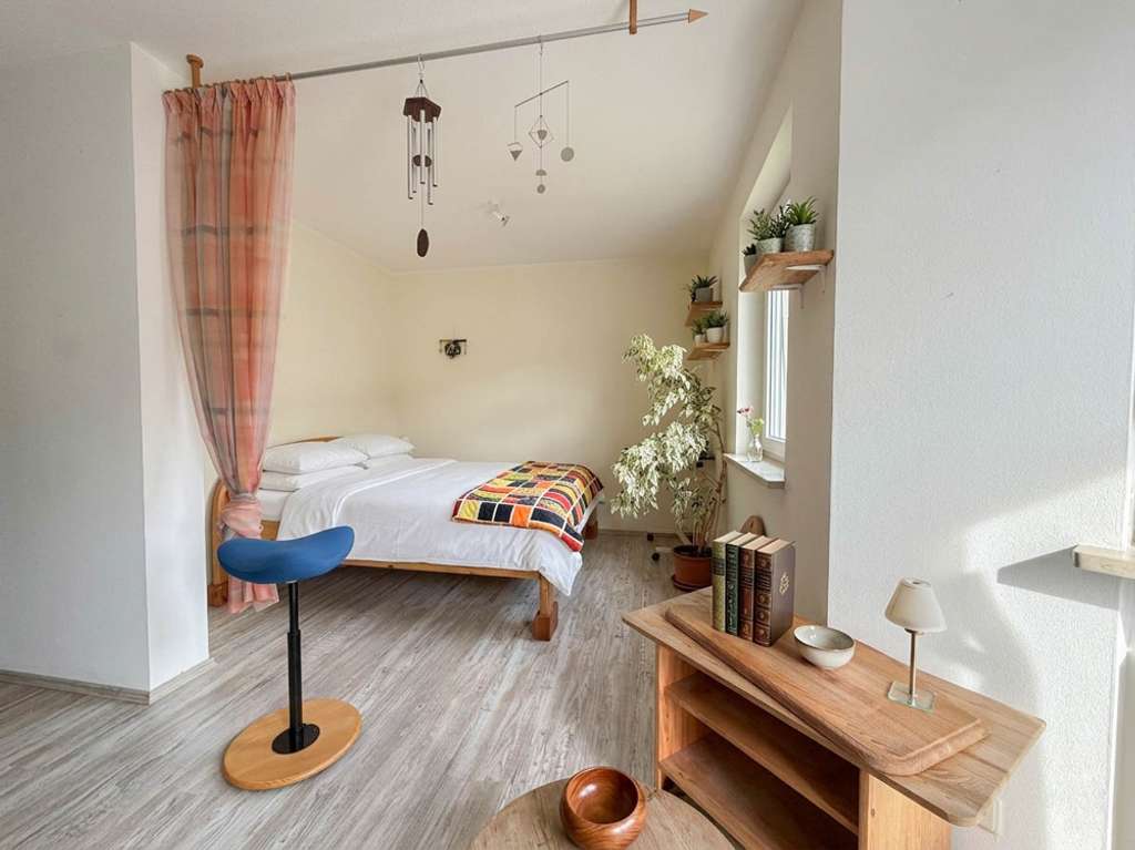 Immobilie in Coburg - Attraktives 1-Zimmer-Apartment mit Balkon und Veste-Blick in Cortendorf - Bild 2