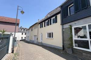 Ein- bis Zweifamilienhaus in Hallgarten zu verkaufen – Die vollständige Adresse der Immobilie erhältst du vom Anbieter., 65375 Oestrich-Winkel – Vorschaubild 2
