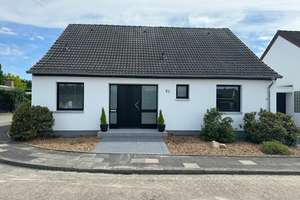 Saniertes Einfamilienhaus mit Traumgarten und exklusiver Ausstattung