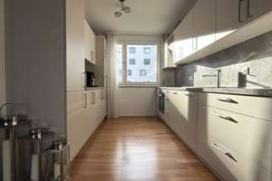 Stilvolles Wohnen im KUNSTPARK – Großzügige 3-Zimmer-Wohnung mit Loggia – Die vollständige Adresse der Immobilie erhältst du vom Anbieter., 89231 Neu-Ulm – Vorschaubild 2