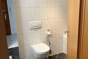 Geschmackvolle, vollständig renovierte 2,5-Zimmer-Wohnung mit Balkon und Einbauküche in Duisburg – Togostraße 40b, 47249 Duisburg – Vorschaubild 22