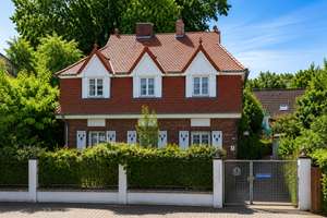 Krefeld-Fischeln: kernsaniertes Altbau-Juwel mit traumhaftem Sonnengrundstück und Wintergarten! – Die vollständige Adresse der Immobilie erhältst du vom Anbieter., 47807 Fischeln, Krefeld – Vorschaubild 2