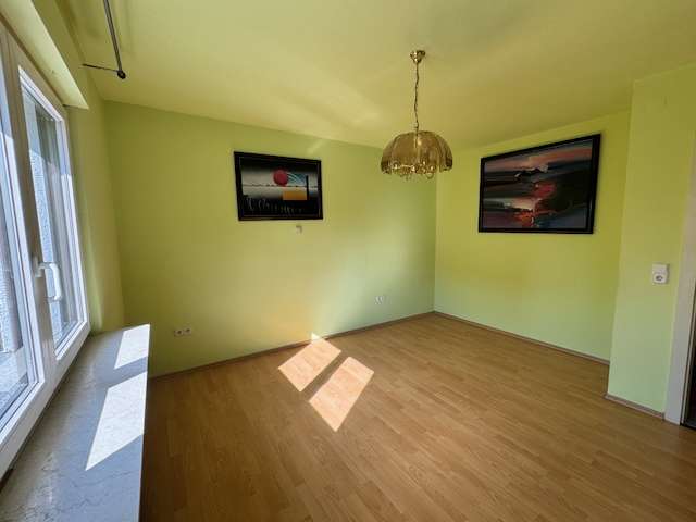 Immobilie in Schaafheim - Sehr gepflegtes Zweifamilienhaus auf einem großzügigen Grundstück direkt in Schaafheim! - Bild 8