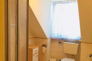 Zimmer innerhalb einer 2er-WG // DG rechts – Robert-Koch-Platz 4, 38440 Stadtmitte (Ortsteil), Wolfsburg – Vorschaubild 4