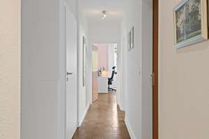 Stilvoll & gemütlich: 4-Zimmer-Maisonette, mit Tiefgaragenstellplatz. Im Herzen von Rahlstedt – Die vollständige Adresse der Immobilie erhältst du vom Anbieter., 22143 Rahlstedt, Hamburg – Vorschaubild 13