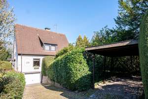 KEINE KÄUFERPROVISION Tolles EFH mit tollem Garten in zentraler Lage von Bielefeld Hillegossen – Die vollständige Adresse der Immobilie erhältst du vom Anbieter., 33699 Stieghorst, Bielefeld – Vorschaubild 1