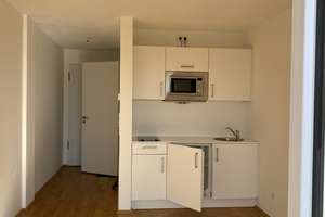 Augsburg: 1 Zimmer-Studentenwohnung im Studiosus 5 mit Balkon und Küchenzeile – Oberbürgermeister-Hohner-Str. 3, 86153 Am Schäfflerbach, Augsburg – Vorschaubild 3