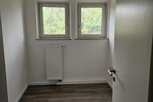 3 Zimmer-Wohnung, Erstbezug nach Renovierung, Eingehauster Balkon – Schnieglinger Straße 124, 90425 Westfriedhof, Nürnberg – Vorschaubild 6